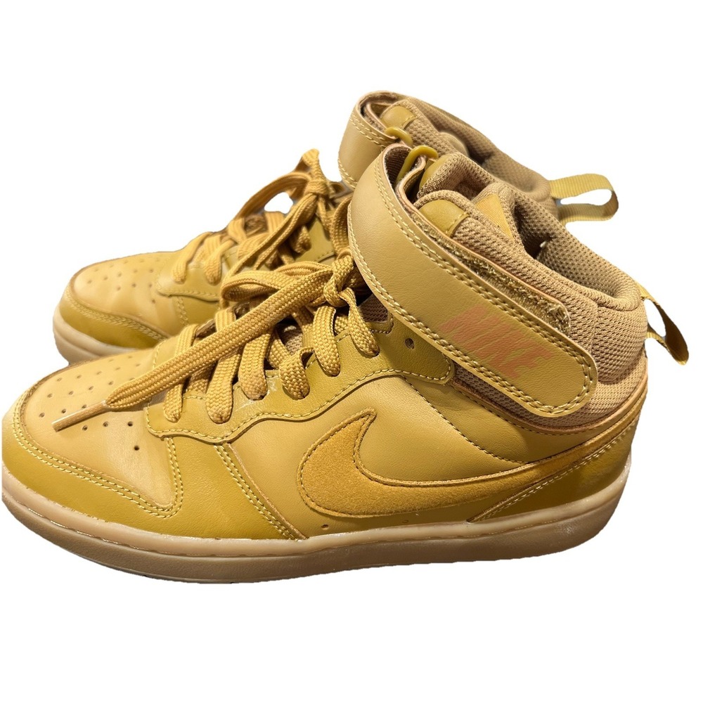 #100Big Boy Court Borough Mid 2 Boot Basketball Sneakers Wheat Brown Size 4.5 Y